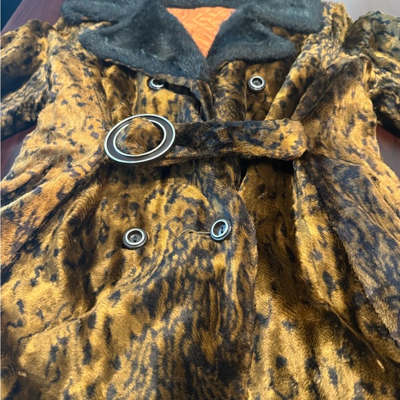1970s Vintage Faux Fur Leopard Coat size 12 - Picture 6 of 11